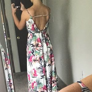 Maxi floral dress open back